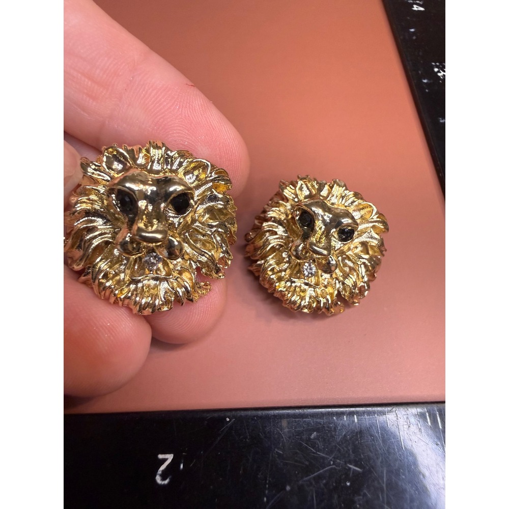 Gold Tone Lion Head Stud Earrings Black Rhinestone Eyes Statement Jewelry